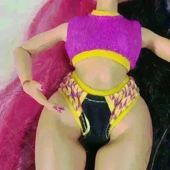 LOL suprise dolls bundle - Picture 11 of 16